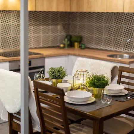Duna Centrum 5 Apartament *